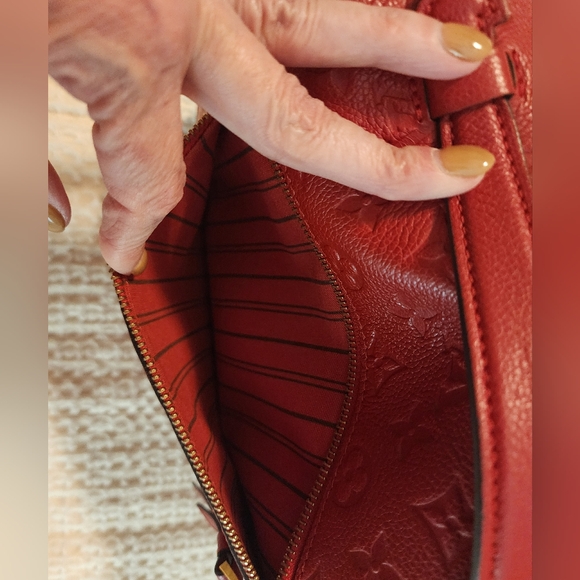 Louis Vuitton Empriente Pochette Metis Red Embossed Leather Crossbody Bag - Picture 10 of 16